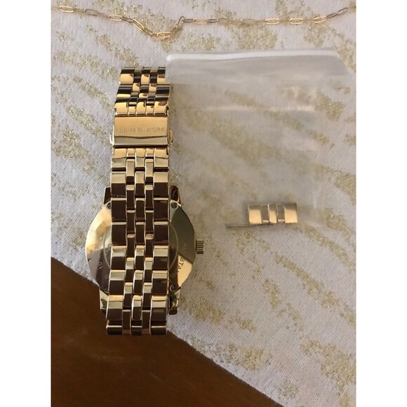 Michael Kors Women’s Watch Gold and Turquoise - Picture 9 of 9